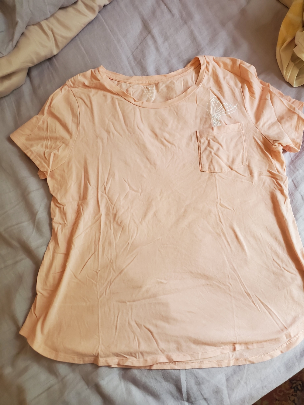 Old Navy Peach Short-Sleeve Pocket Tee